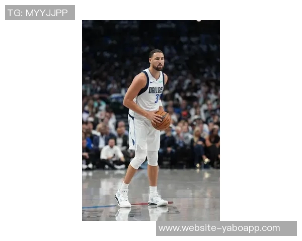 克莱坚韧不拔面对挑战身体疲惫却坚定展现职业精神