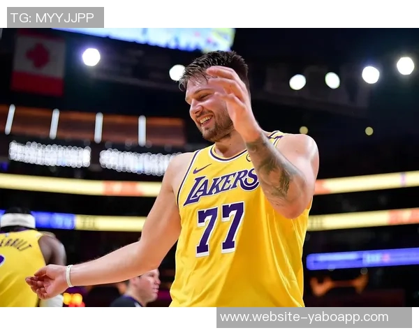 湖人惨败背后真相布朗尼上场是否成关键东契奇单打成制胜法宝